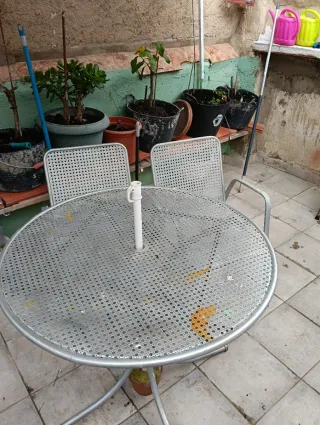 Mesa y 2 sillas de jardín/terraza