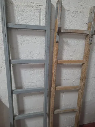 Escalera de madera antigua