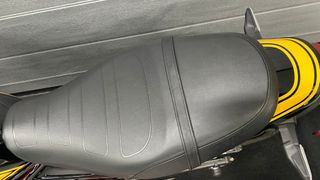 Kawasaki Z 650 RS Negra y Amarilla