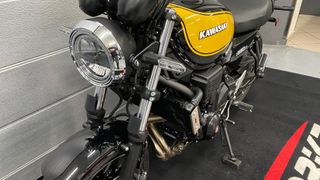 Kawasaki Z 650 RS Negra y Amarilla