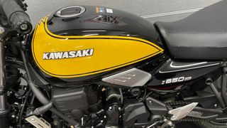 Kawasaki Z 650 RS Negra y Amarilla