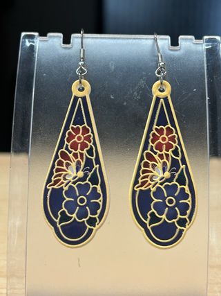 Pendientes largos diseño floral mariposa