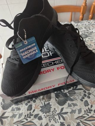 Skechers Memory Foam Unisex