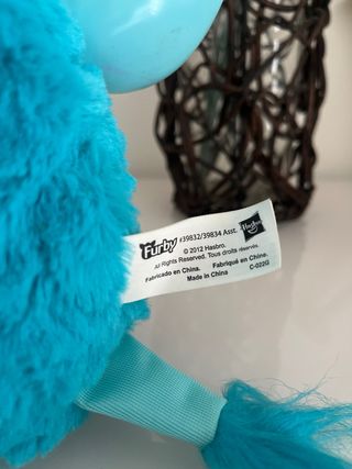 Furby azul interactivo