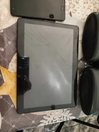 Pack 3 móviles y 1 tablet