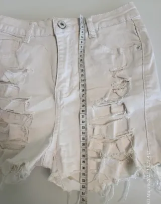 Shorts donna strappati bianchi