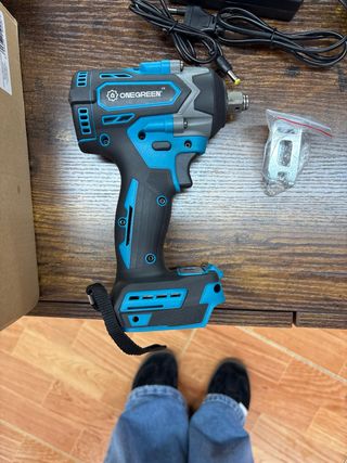 Taladro de impacto con 2 baterías