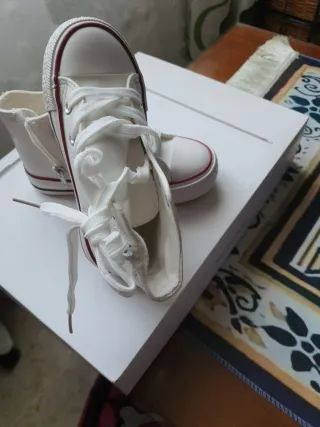 Botita piel cremallera Talla 27