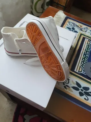 Botita piel cremallera Talla 27