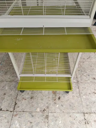Jaula grande para pájaros