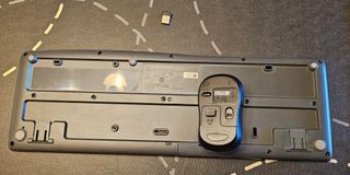 Pack Logitech Teclado K270 y Ratón M185