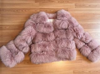 Chaqueta de pelo rosa Aria Moda