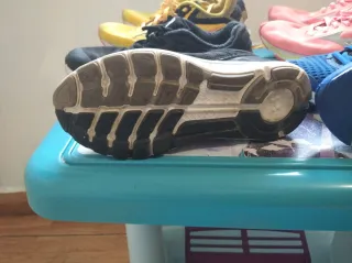 Zapatillas Under Armour Unisex Negras .