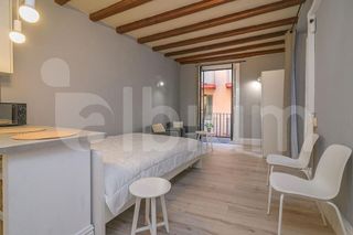 Estudio en alquiler en Sant Pere, Santa Caterina i la Ribera en Barcelona