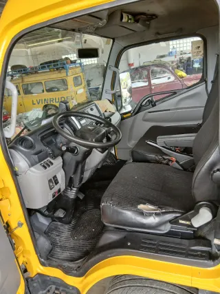 Mitsubishi fuso 2017 grua