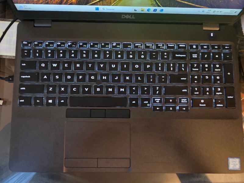Dell Precision 3541 i5 9400H Nvidea 4Gb Nvme 256Gb afbeelding 3