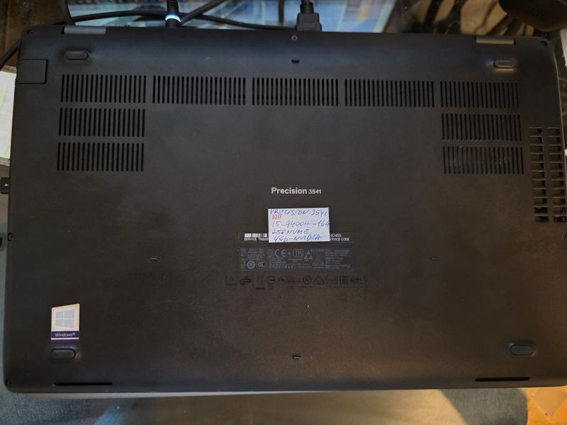 Dell Precision 3541 i5 9400H Nvidea 4Gb Nvme 256Gb afbeelding 8