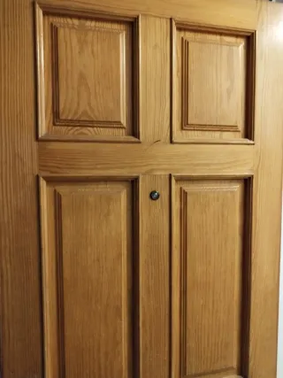 Puerta de madera