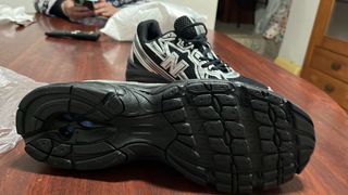 Zapatillas New Balance 740 Negro/Plata