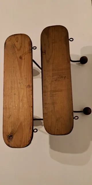 Pareja de percheros rústico-industrial vintage