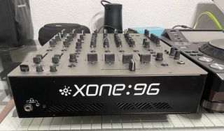 Allen & Heath Xone 96 + 2x Pioneer XDJ-1000MK2