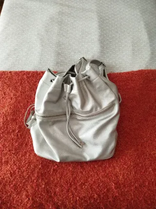Bolso mochila Gris Plateado