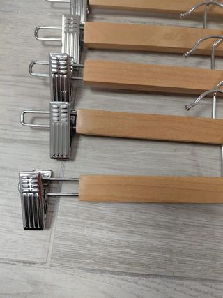 9 Perchas Madera y Metal