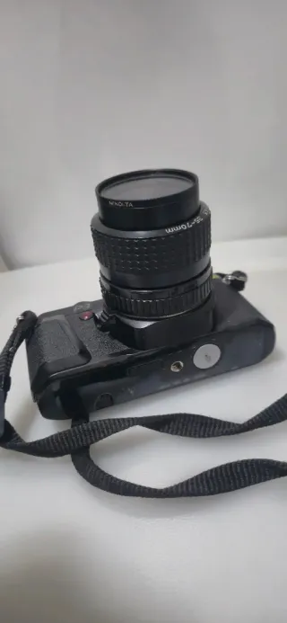 Cámara Pentax P30 Negra + Objetivo 35-70 mm