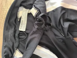 Mallas Oysho Deporte Negro, Azul claro y blanco