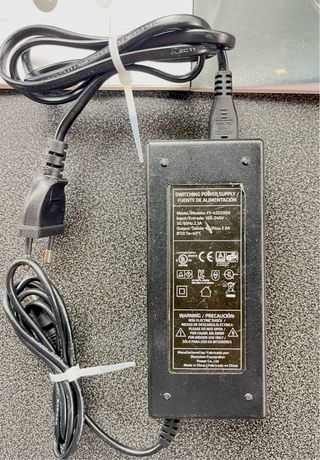 Cargador patinete eléctrico original Cecotec