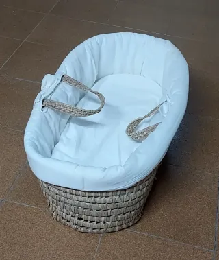 Moisés bambú con colchón y vestiduras