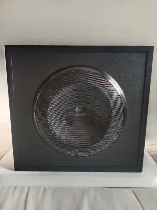 Altavoces Logitech Z623 - 200W Potencia increíble