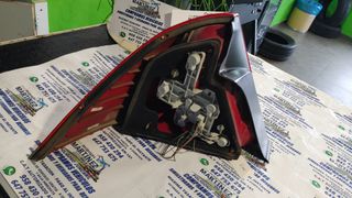 Piloto trasero derecho Ford Mondeo 2007