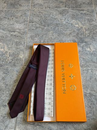 Corbata Louis Vuitton Roja Nueva a estrenar