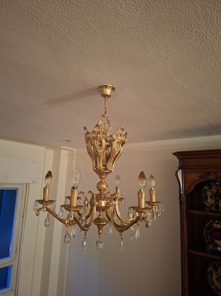 Lámpara araña clásica dorada