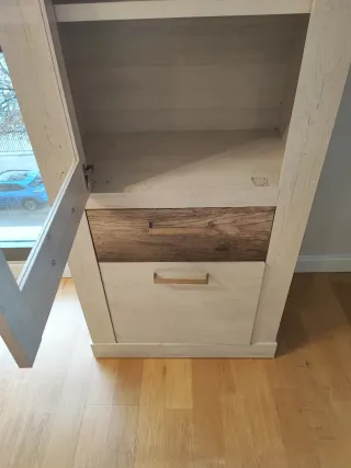 Conjunto Verona: Vitrina y Mueble TV