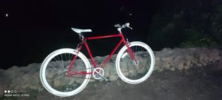 Bicicleta Roja