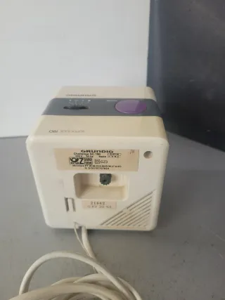 Radio Despertador Grundig Cubo Space Age