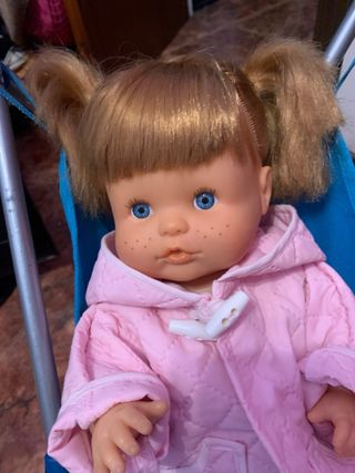 Nenuco pelo brillante con silla