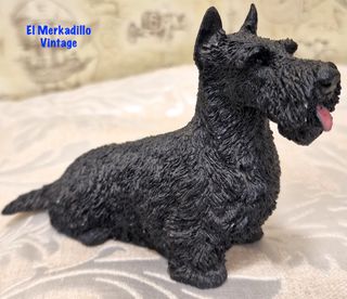 Figura perro Scottish Terrier resina