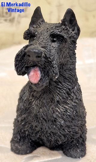 Figura perro Scottish Terrier resina