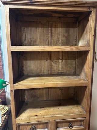 Estantería de roble con puertas y cajones
