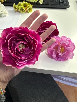 Flores para tocados y manualidades