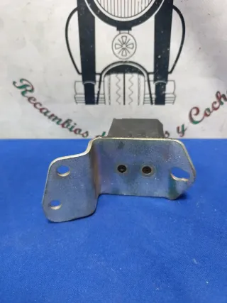 Soporte motor izquierdo Renault 18