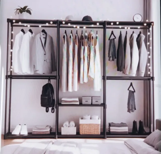 Perchero Metálico Ropa Negro y Blanco