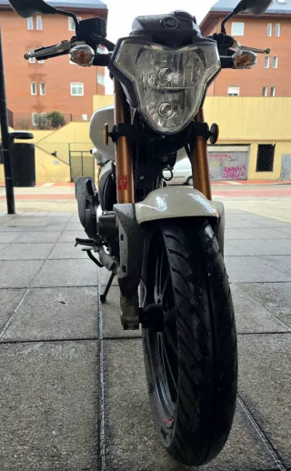 Moto Keeway RKV 125 Blanca 2014