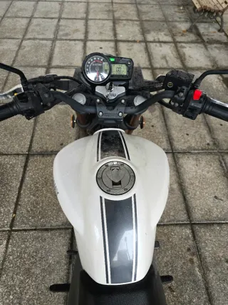 Moto Keeway RKV 125 Blanca 2014