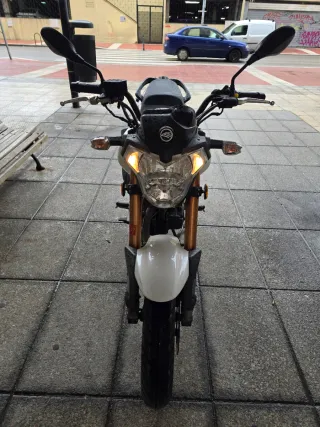 Moto Keeway RKV 125 Blanca 2014