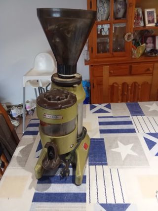 Cafetera Industrial con Molinillo  Precio negociab