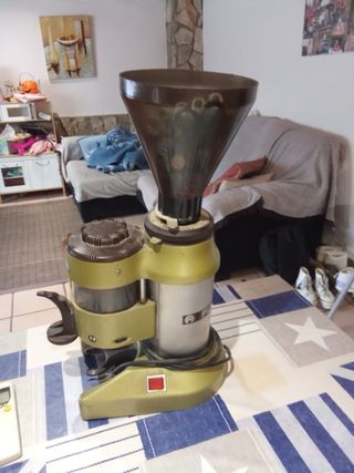 Cafetera Industrial con Molinillo  Precio negociab